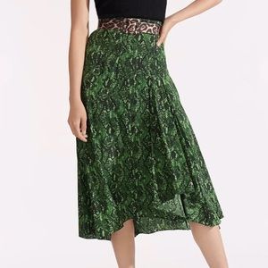 VERONICA BEARD SIZE 12 RAMOS GREEN PHYTON SNAKE PRINT MIDI SILK SKIRT